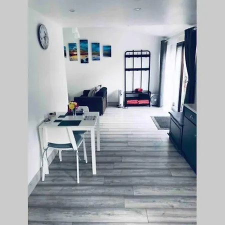 Apartament Fuchsia Tranquil Modern Seaside On The Wild Atlantic Way