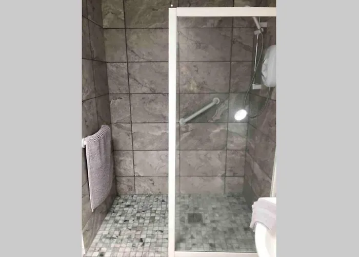 Fuchsia Tranquil Modern Seaside On The Wild Atlantic Way Апартаменты Голуэй