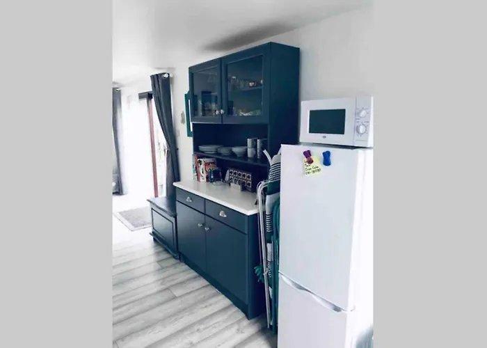 Fuchsia Tranquil Modern Seaside On The Wild Atlantic Way Апартаменты Голуэй